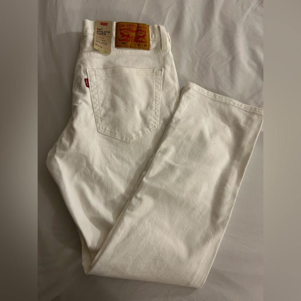 LEVI’S 541 Athletic Taper Stretch WHITE Jeans (31x30)